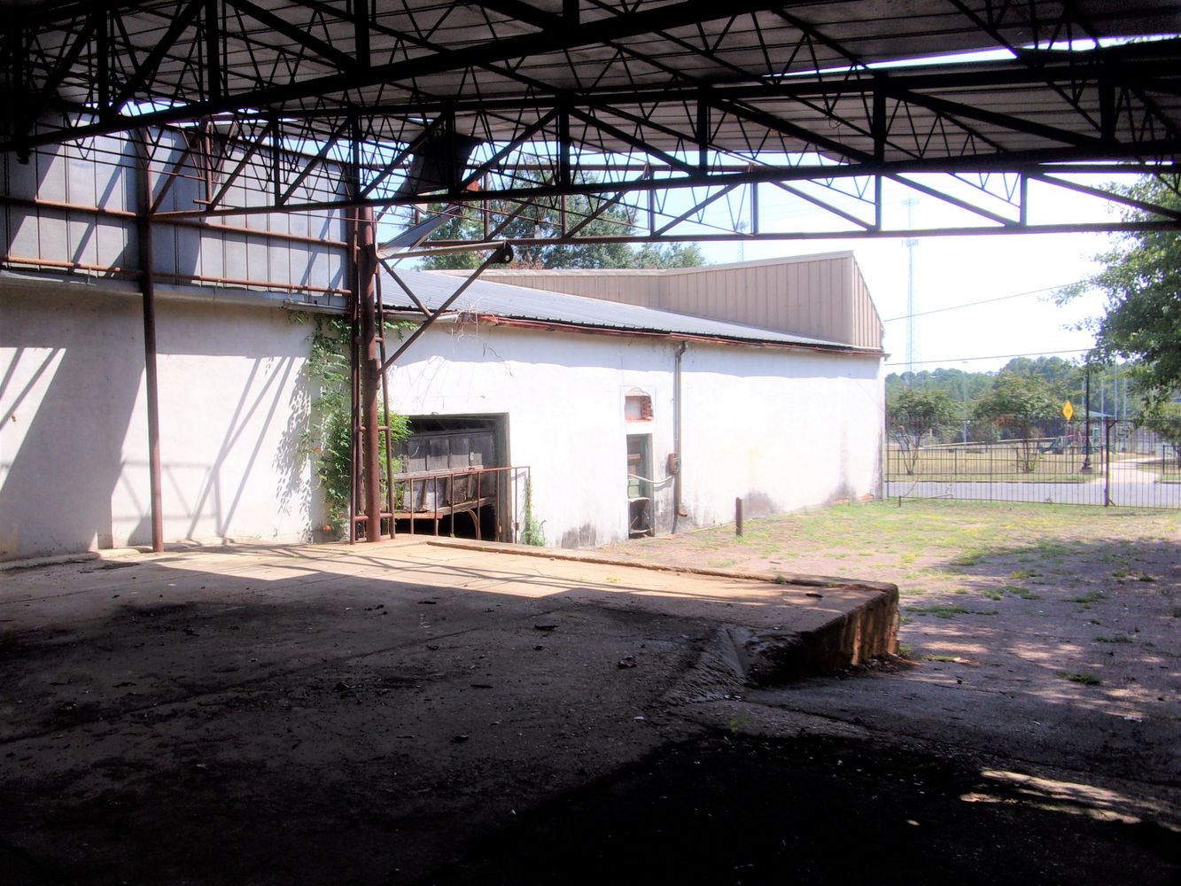 200 S Mill St, Henderson, TX 75654